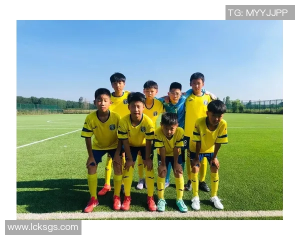 深圳足球明星盘点他们在绿茵场上的辉煌成就与影响力 深圳足球明星盘点他们在绿茵场上的辉煌成就与影响力